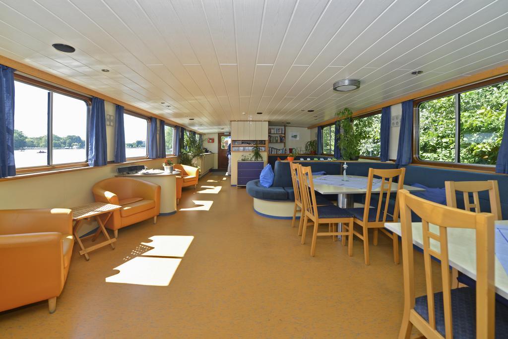 برلين Ms Mecklenburg Hotelschiff المظهر الخارجي الصورة